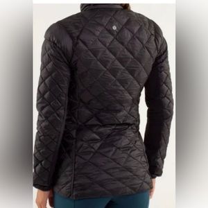 Reversible LULULEMON thin puff jacket size 4 black/grey